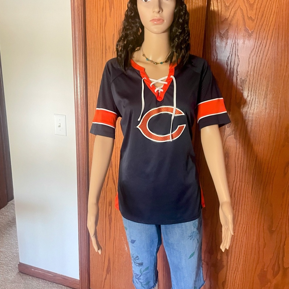 NWOT/ Bears NFL apparel